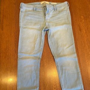 Hollister Low Rise Jean Legging